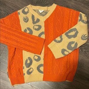 BiBi V-Neck Sweater in Orange and Beige